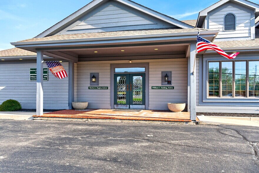 More Photos Of 1964 N Lakeman Dr, Bellbrook Medical For Sale