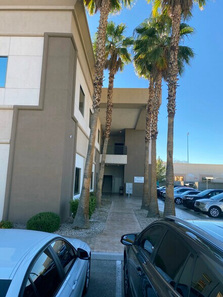 More Photos Of 5495 S Rainbow Blvd, Las Vegas Medical For Sale