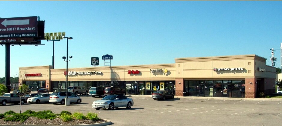 Primary Photo Of 1300 Veterans Blvd, Festus Storefront For Lease