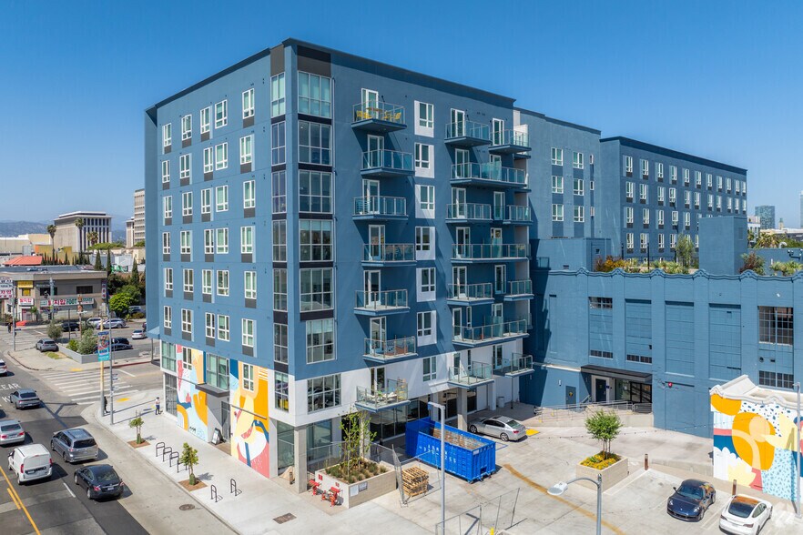 More Photos Of 800-808 S Western Ave, Los Angeles Multifamily For Sale