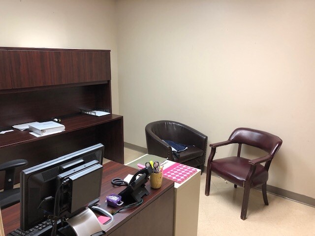 More Photos Of 748 N Us-29, Cantonment Medical For Lease
