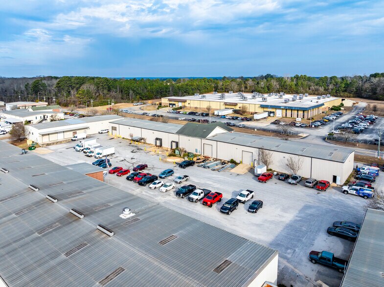 More Photos Of 302 Alabama St, Auburn Flex For Lease