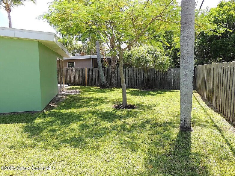 More Photos Of 206 4th Ave, Indialantic Office Residential For Sale