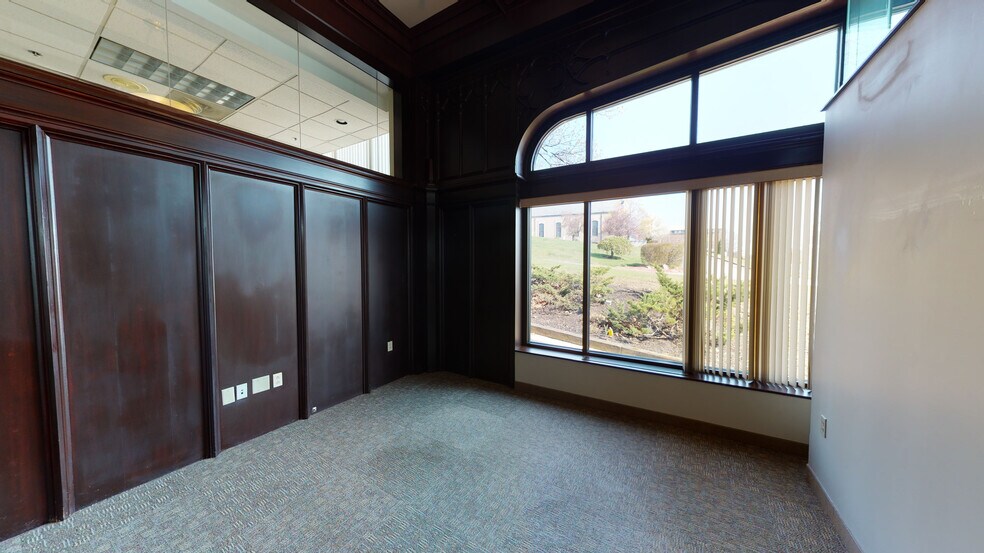 More Photos Of 6 Park Ave, Worcester Office For Lease