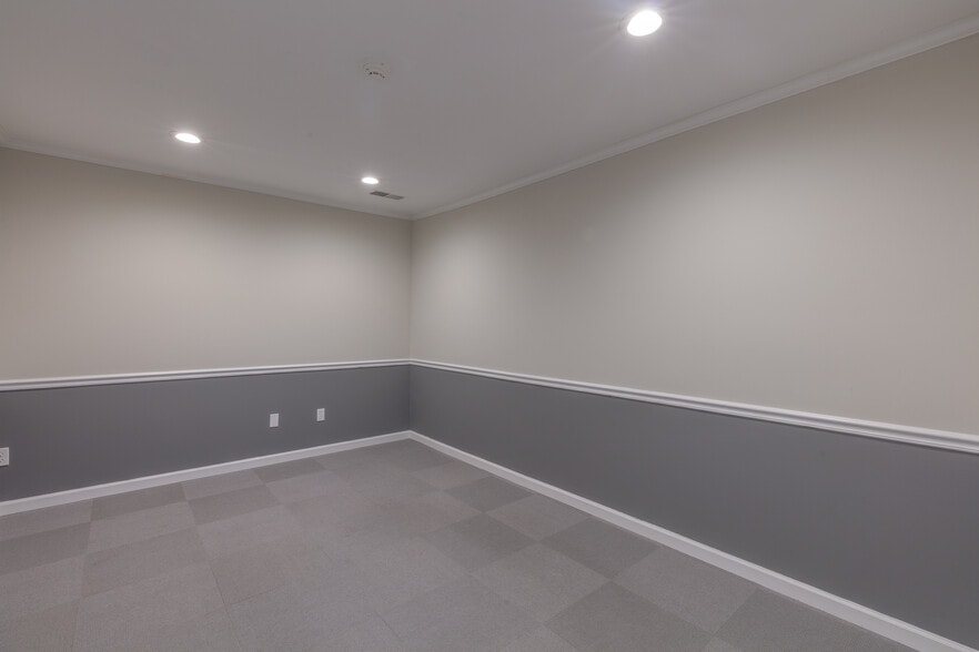 More Photos Of 1438 Battlefield Pky, Fort Oglethorpe Office For Sale