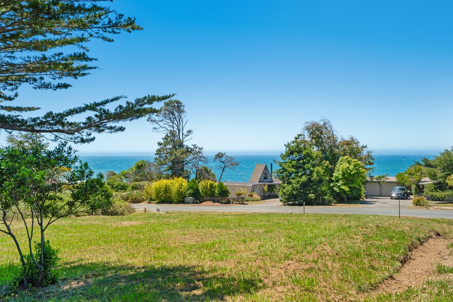 More Photos Of 39000 1 hwy, Gualala Flex For Sale
