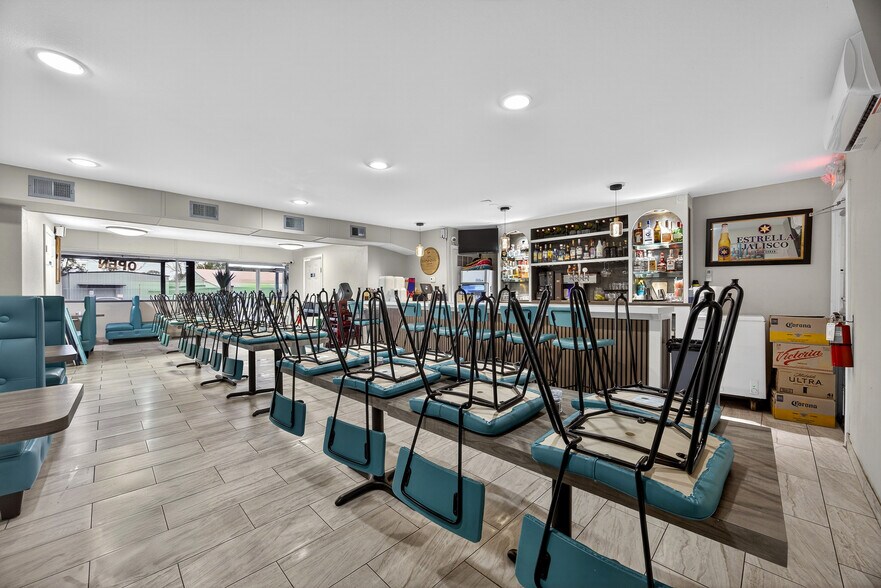 More Photos Of 4350 Augusta Rd, Lexington Restaurant For Sale