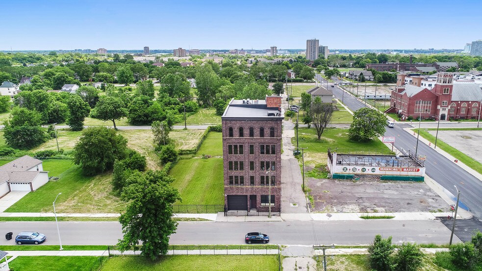 More Photos Of 2630 Charlevoix St, Detroit Office For Sale