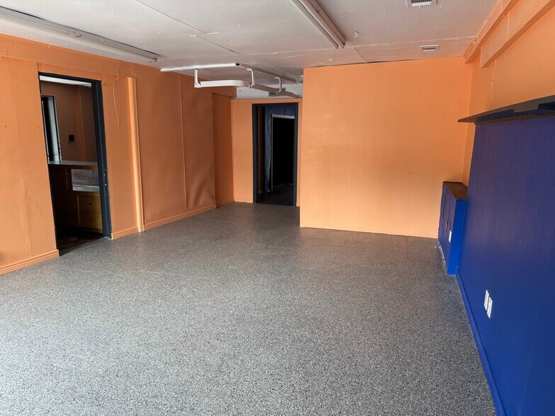 More Photos Of 1104-1108 E 1st St, Loveland General Retail For Lease