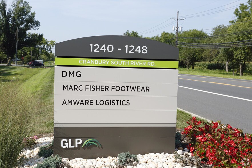 More Photos Of 1240-1248 S River Rd, Cranbury Warehouse For Lease