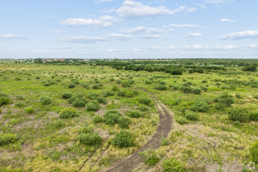 More Photos Of 16118 FM 812 Rd, Del Valle Land For Sale