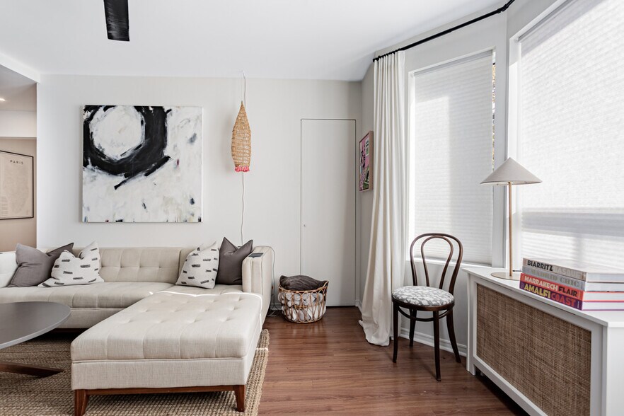 More Photos Of 164 Sunnyside Av, Toronto Multifamily For Sale