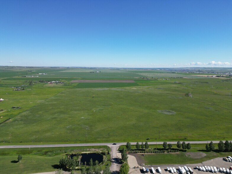 More Photos Of SE-14-19-29 W4M, Calgary Land For Sale