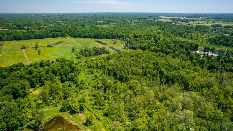 More Photos Of 1286 Gray Fox Ct, Howell Flex For Sale