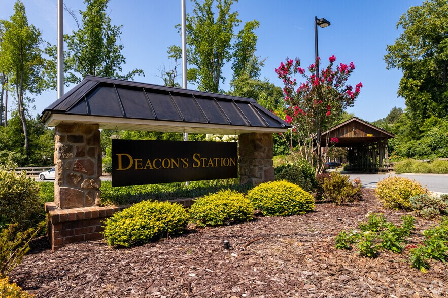 More Photos Of 1831 Quantum Ln, Winston-Salem Apartments For Sale