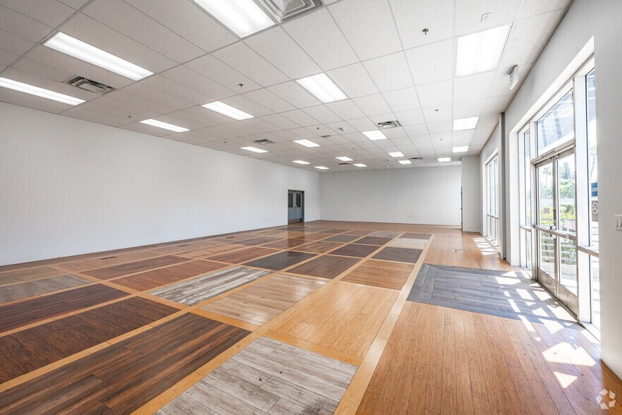 More Photos Of 1601 W Mission Blvd, Pomona Distribution For Lease