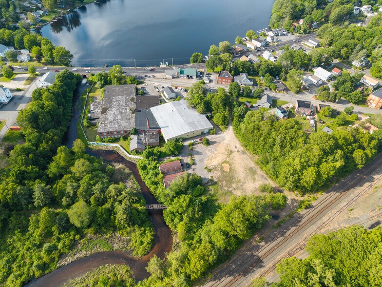 More Photos Of 277 E Main St, East Brookfield Warehouse For Sale