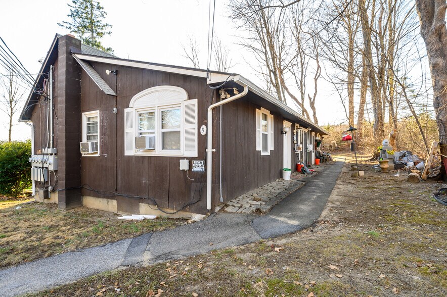 More Photos Of 5 Baker St, Mohegan Lake Apartments For Sale