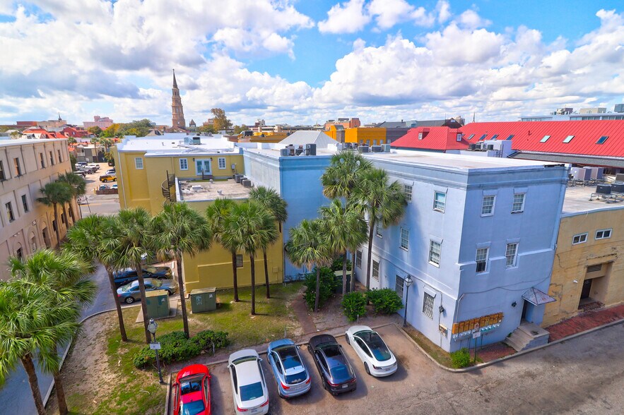 Primary Photo Of 182-184 E Bay St, Charleston Storefront Retail Office For Lease