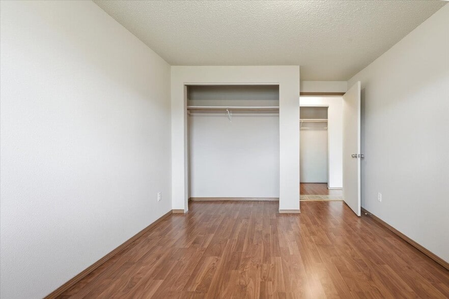 More Photos Of 1100-1105 S Pearl St, Centralia Apartments For Sale