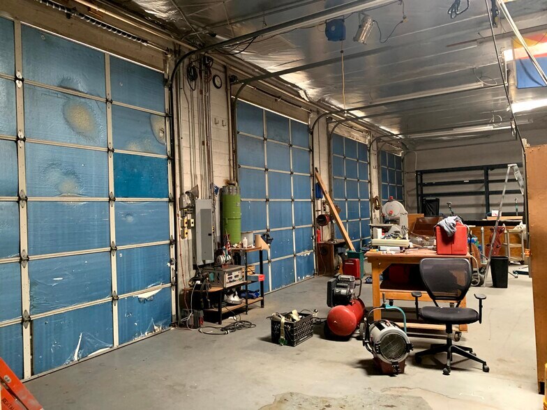 More Photos Of 6070 N 57th Ave, Glendale Warehouse For Sale