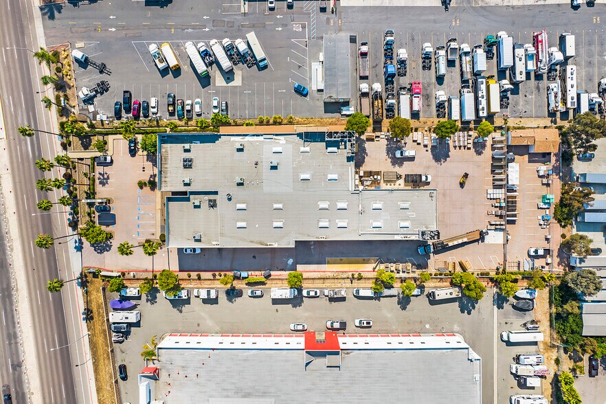 More Photos Of 6080 Miramar Rd, San Diego Showroom For Lease