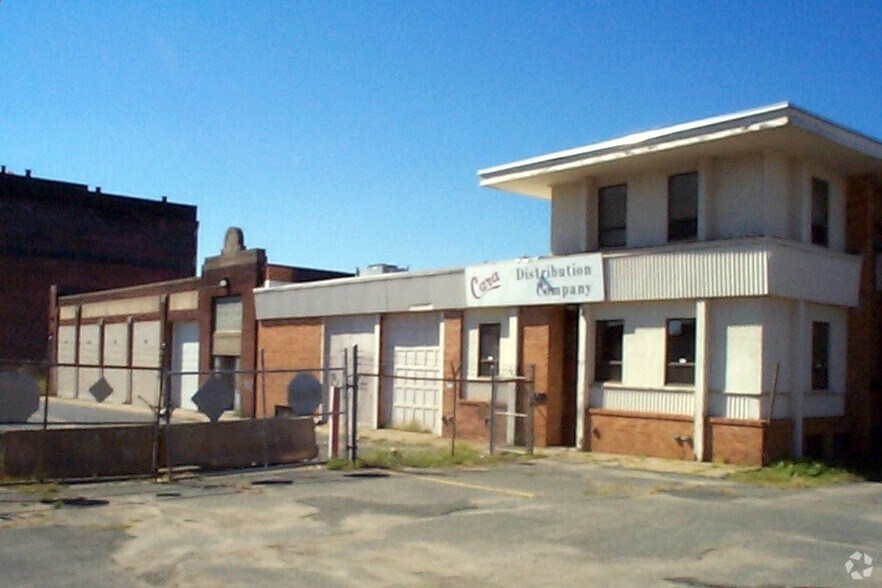 More Photos Of 180-204 Lyman St, Springfield Distribution For Sale