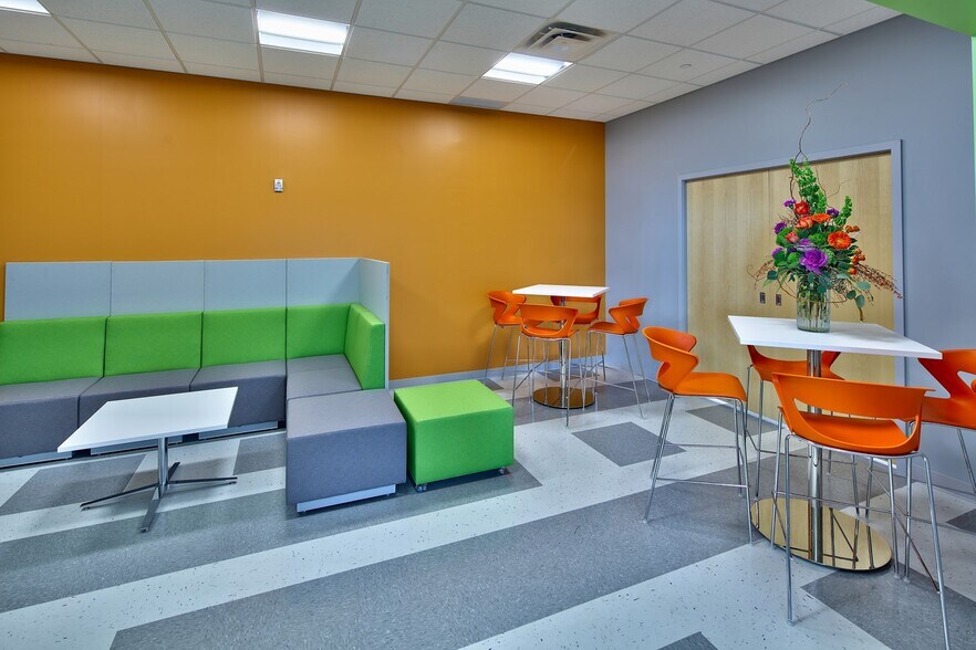 More Photos Of 280 E Broad St, Rochester Office Residential For Lease