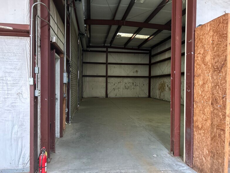 More Photos Of 9296 S Main St, Jonesboro Service For Sale