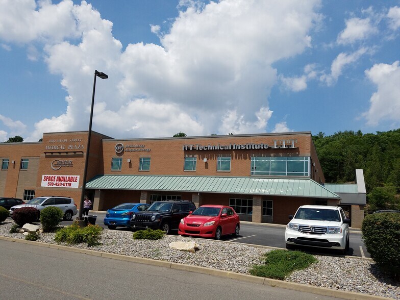 More Photos Of 1000 Meade St, Dunmore Medical For Lease