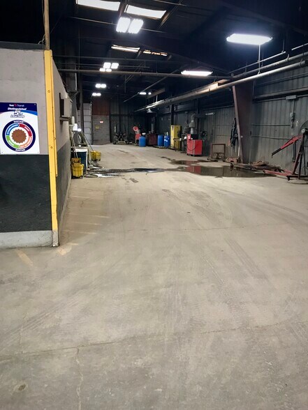 More Photos Of 21 Squires St, Cortland Warehouse For Lease