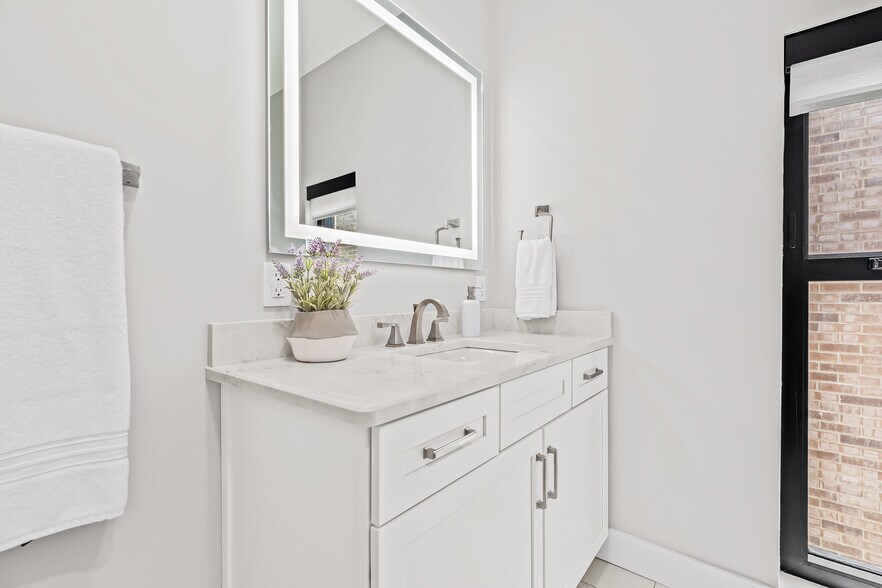 More Photos Of 460 W Tienken Rd, Rochester Hills Apartments For Sale