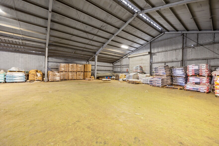 More Photos Of 780 N Todd Ave, Azusa Distribution For Sale