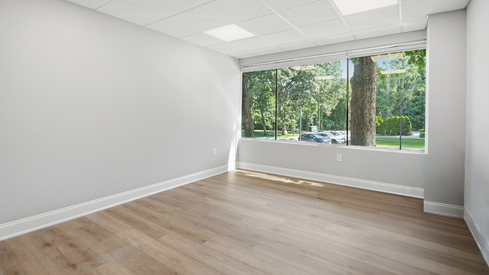 More Photos Of 521 Route 111, Hauppauge Medical For Lease