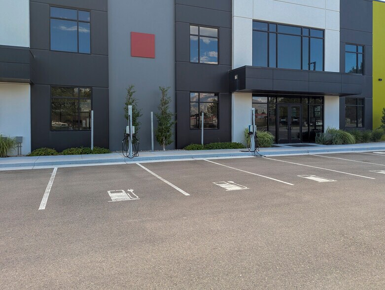 More Photos Of 265 W 12388 S, Draper Office For Lease