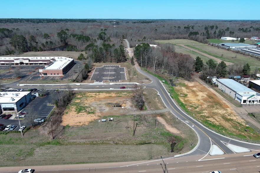 More Photos Of 2580 Lakeland Dr, Flowood Land For Sale