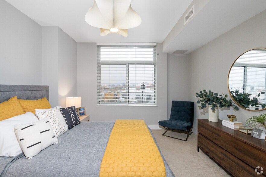 More Photos Of 3400 S Clark St, Arlington Apartments For Lease