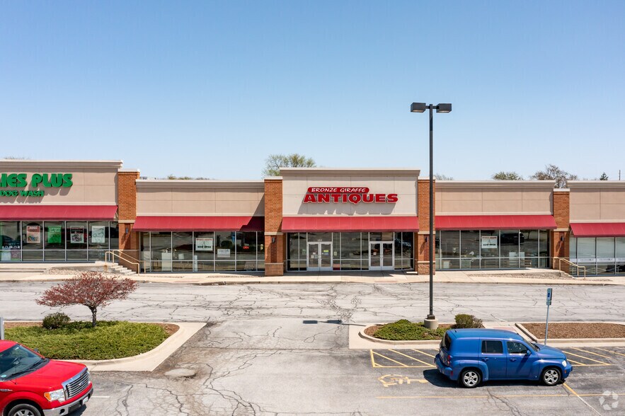 More Photos Of McKnight & Bradford Ln, Normal Freestanding For Lease