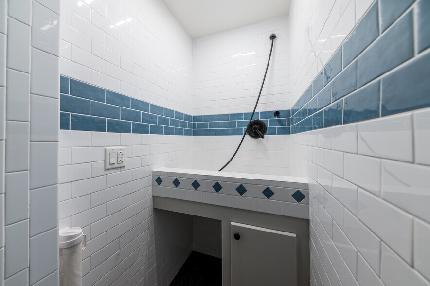 More Photos Of 145 School Rd, Mount Morris Office For Sale