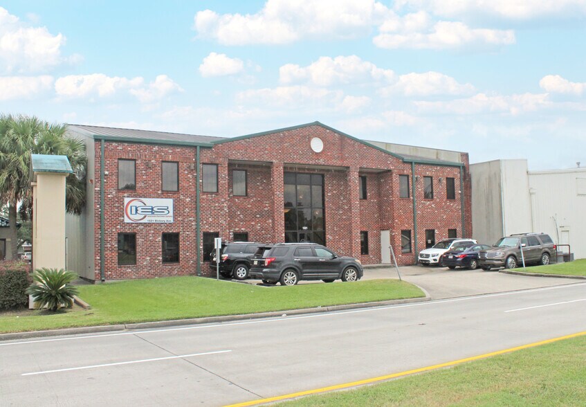 Primary Photo Of 1521 Dickory Ave, New Orleans Warehouse For Sale