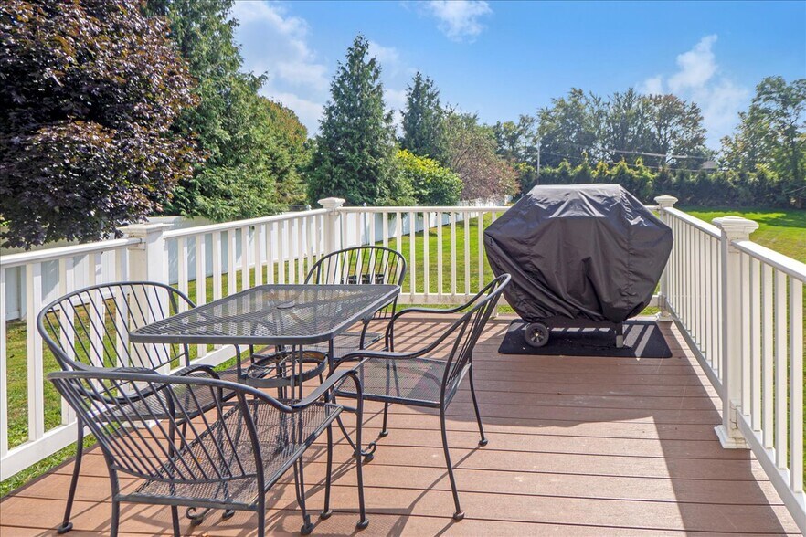 More Photos Of 8388 Bay St, Sodus Point Apartments For Sale