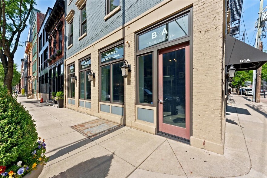 More Photos Of 1500 Race St, Cincinnati Apartments For Lease