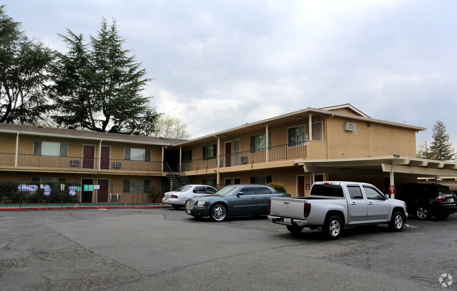 More Photos Of 1150 Virginia Ln, Concord Apartments For Sale