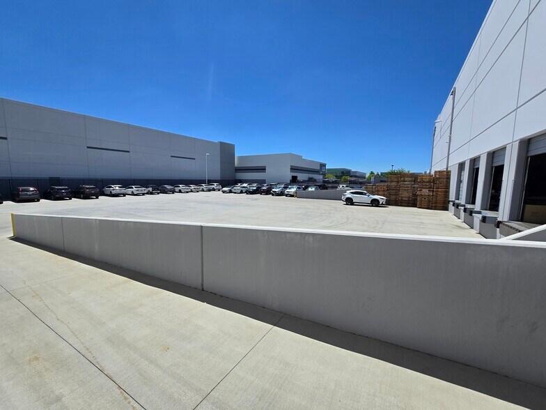 More Photos Of 510 S Magnolia Ave, Ontario Warehouse For Sale