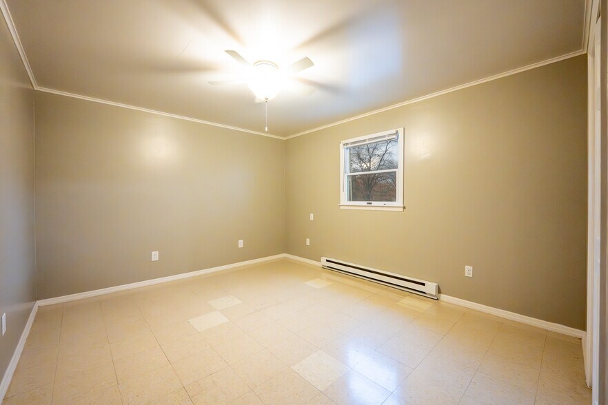 More Photos Of 700 Hoke St, Latrobe Office For Sale