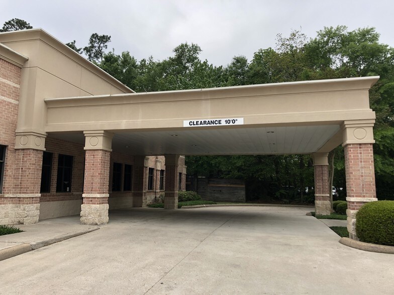 More Photos Of 1330 Kingwood Dr, Kingwood Medical For Lease