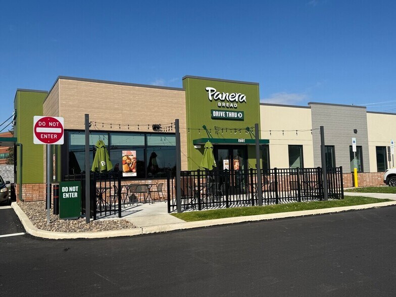 Primary Photo Of 703-715 Poplar Church Rd, Camp Hill General Retail For Sale