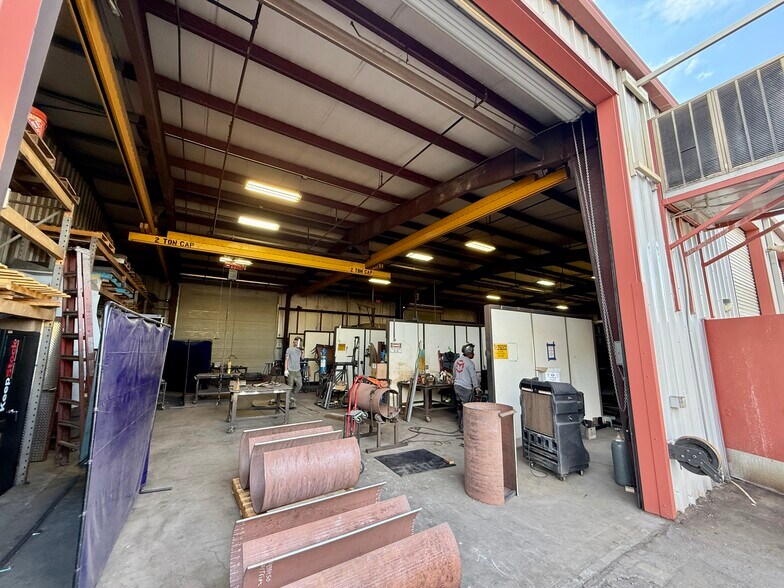 More Photos Of 3865-3885 Rockbottom St, North Las Vegas Manufacturing For Lease