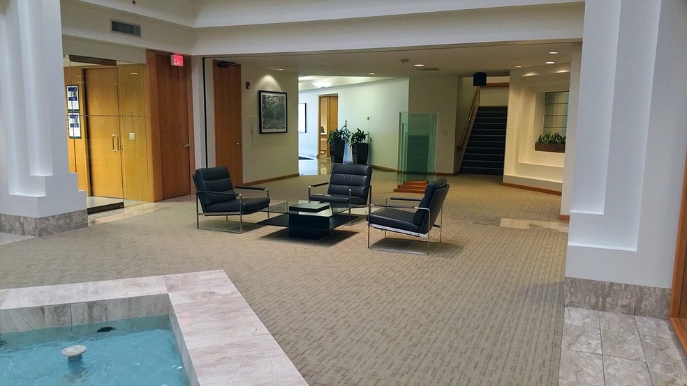 More Photos Of 141 Stony Cir, Santa Rosa Office For Lease