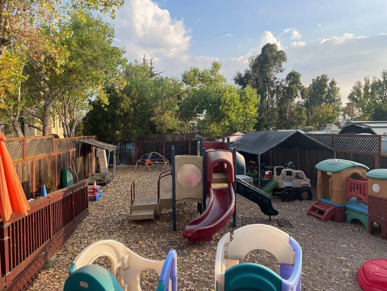 More Photos Of 2236 Mariner Square Dr, Alameda Office Residential For Sale